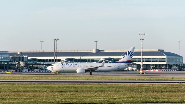 Quels sont les avantages du tourisme local en période de crise ?